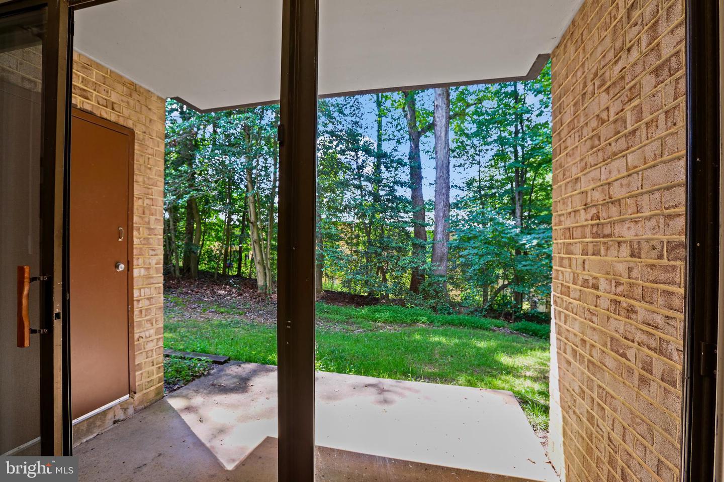 2216 CASTLE ROCK SQ #2B, RESTON, Virginia 20191, 2 Bedrooms Bedrooms, ,2 BathroomsBathrooms,Residential,For sale,2216 CASTLE ROCK SQ #2B,VAFX2254318 MLS # VAFX2254318