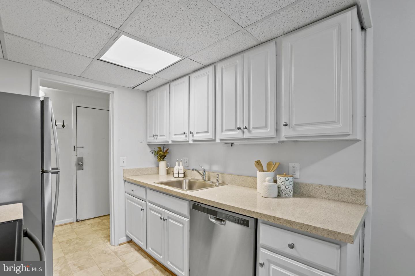 2216 CASTLE ROCK SQ #2B, RESTON, Virginia 20191, 2 Bedrooms Bedrooms, ,2 BathroomsBathrooms,Residential,For sale,2216 CASTLE ROCK SQ #2B,VAFX2254318 MLS # VAFX2254318