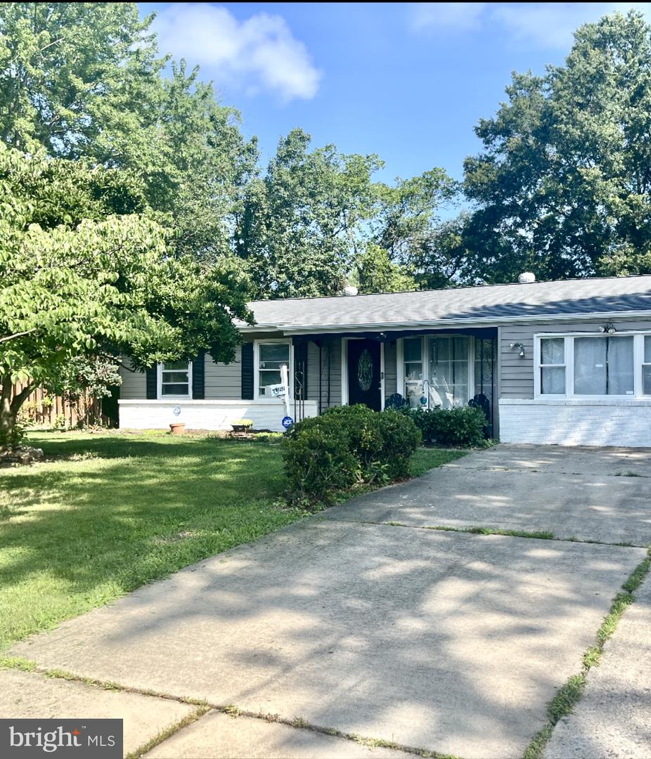 4227 FAIRGLEN DR, ALEXANDRIA, Virginia 22309, 4 Bedrooms Bedrooms, ,2 BathroomsBathrooms,Residential,For sale,4227 FAIRGLEN DR,VAFX2254462 MLS # VAFX2254462