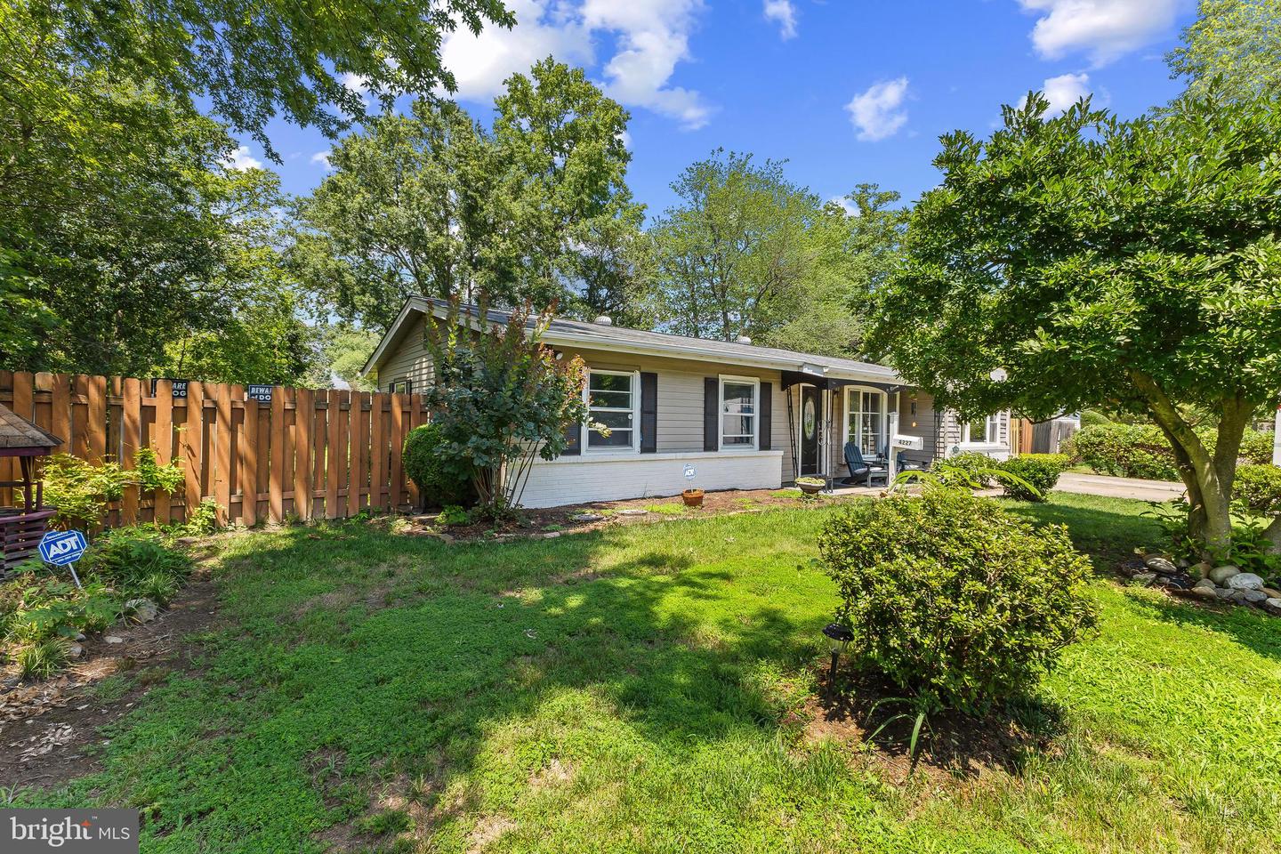 4227 FAIRGLEN DR, ALEXANDRIA, Virginia 22309, 4 Bedrooms Bedrooms, ,2 BathroomsBathrooms,Residential,For sale,4227 FAIRGLEN DR,VAFX2254462 MLS # VAFX2254462
