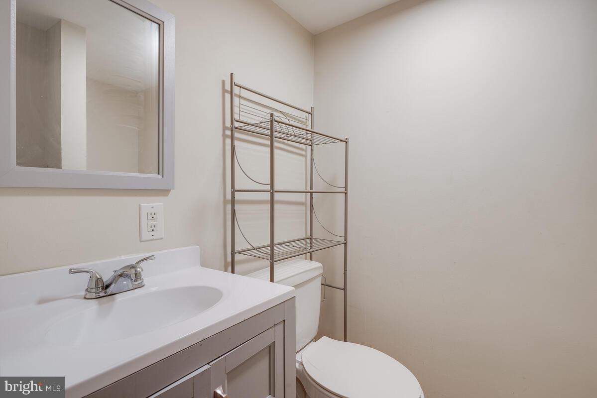 2604 WINDBREAK DR, ALEXANDRIA, Virginia 22306, 4 Bedrooms Bedrooms, ,2 BathroomsBathrooms,Residential,For sale,2604 WINDBREAK DR,VAFX2254650 MLS # VAFX2254650