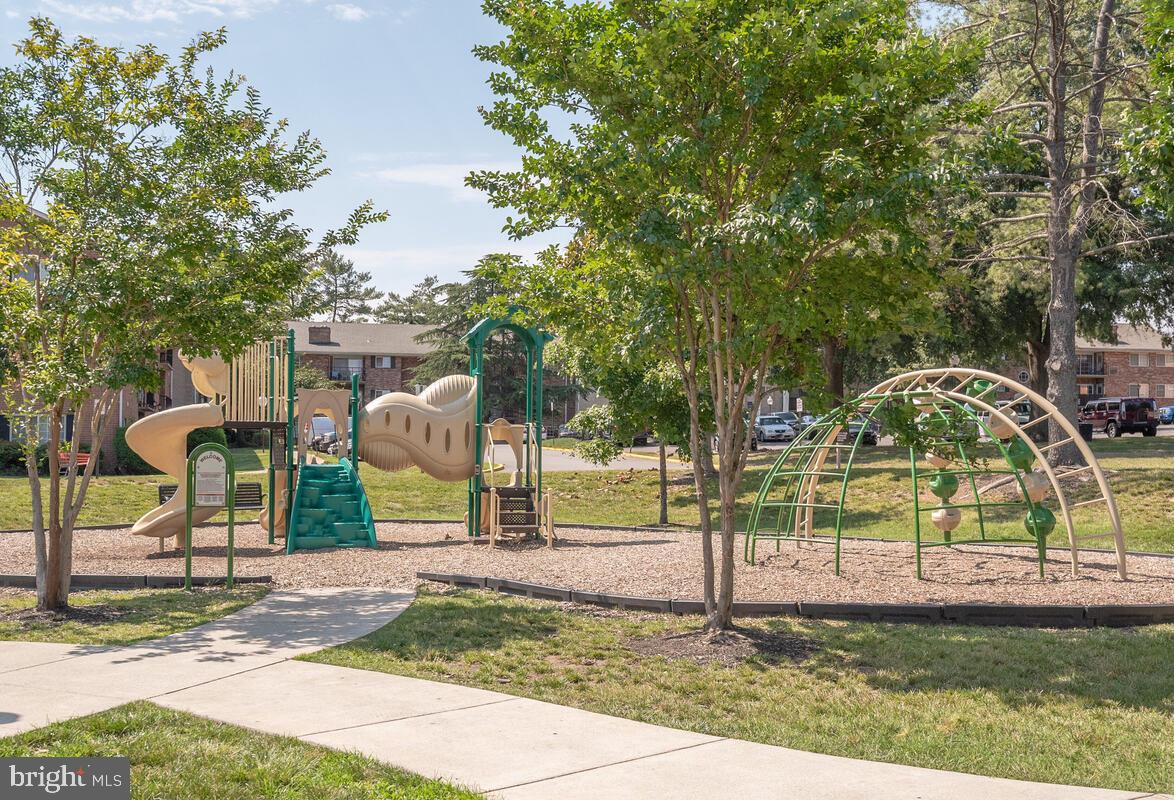 2604 WINDBREAK DR, ALEXANDRIA, Virginia 22306, 4 Bedrooms Bedrooms, ,2 BathroomsBathrooms,Residential,For sale,2604 WINDBREAK DR,VAFX2254650 MLS # VAFX2254650