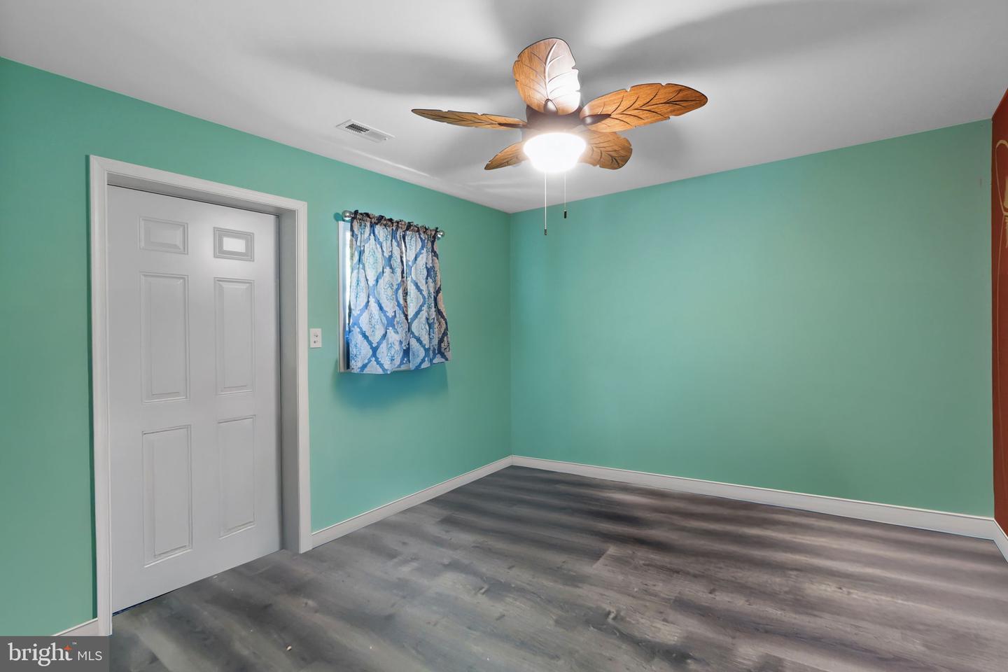 5898 COVE HARBOUR DR, KING GEORGE, Virginia 22485, 3 Bedrooms Bedrooms, 3 Rooms Rooms,2 BathroomsBathrooms,Residential,For sale,5898 COVE HARBOUR DR,VAKG2006698 MLS # VAKG2006698