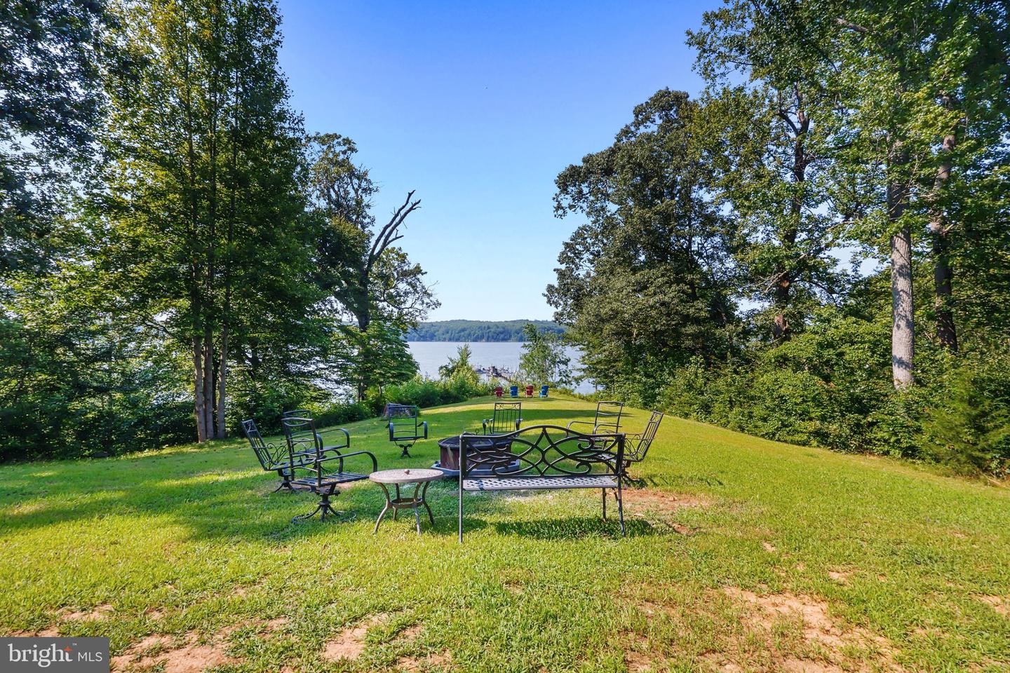 5898 COVE HARBOUR DR, KING GEORGE, Virginia 22485, 3 Bedrooms Bedrooms, 3 Rooms Rooms,2 BathroomsBathrooms,Residential,For sale,5898 COVE HARBOUR DR,VAKG2006698 MLS # VAKG2006698