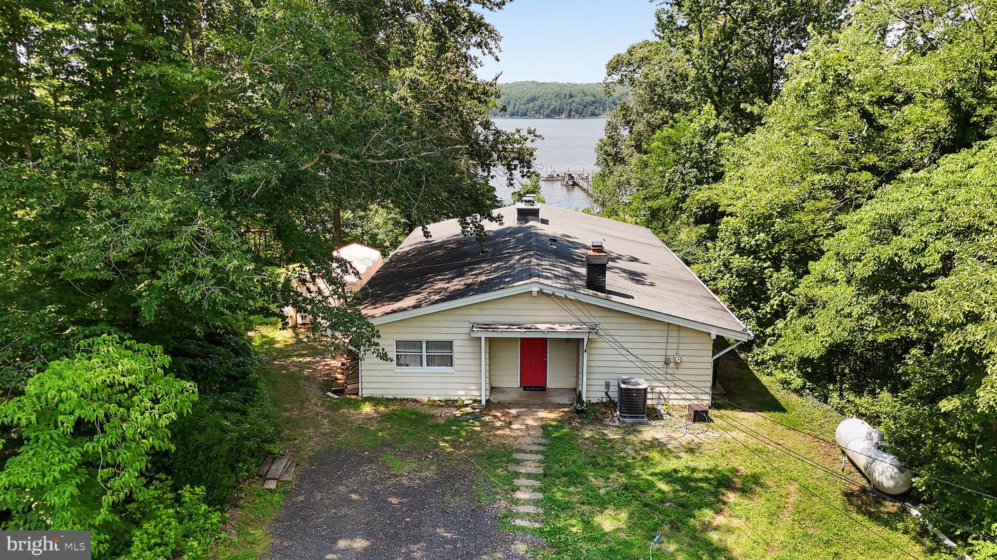 5898 COVE HARBOUR DR, KING GEORGE, Virginia 22485, 3 Bedrooms Bedrooms, 3 Rooms Rooms,2 BathroomsBathrooms,Residential,For sale,5898 COVE HARBOUR DR,VAKG2006698 MLS # VAKG2006698