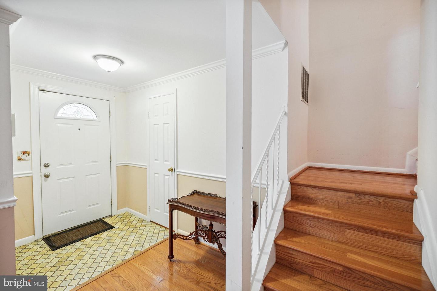 9420 CANDLEBERRY CT, BURKE, Virginia 22015, 3 Bedrooms Bedrooms, ,2 BathroomsBathrooms,Residential,For sale,9420 CANDLEBERRY CT,VAFX2254952 MLS # VAFX2254952