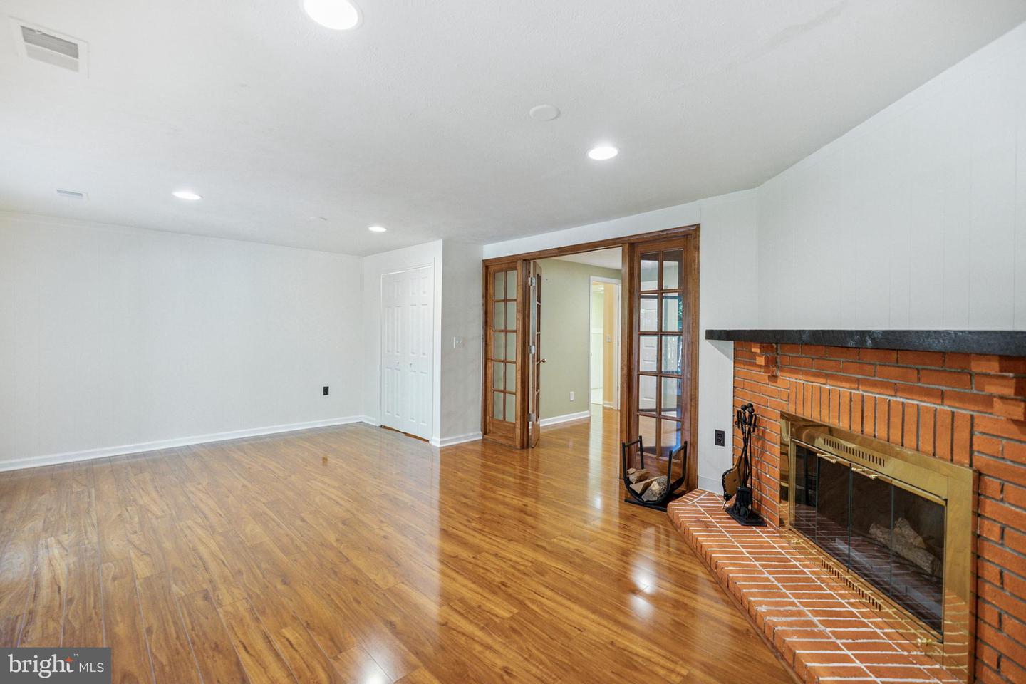 9420 CANDLEBERRY CT, BURKE, Virginia 22015, 3 Bedrooms Bedrooms, ,2 BathroomsBathrooms,Residential,For sale,9420 CANDLEBERRY CT,VAFX2254952 MLS # VAFX2254952