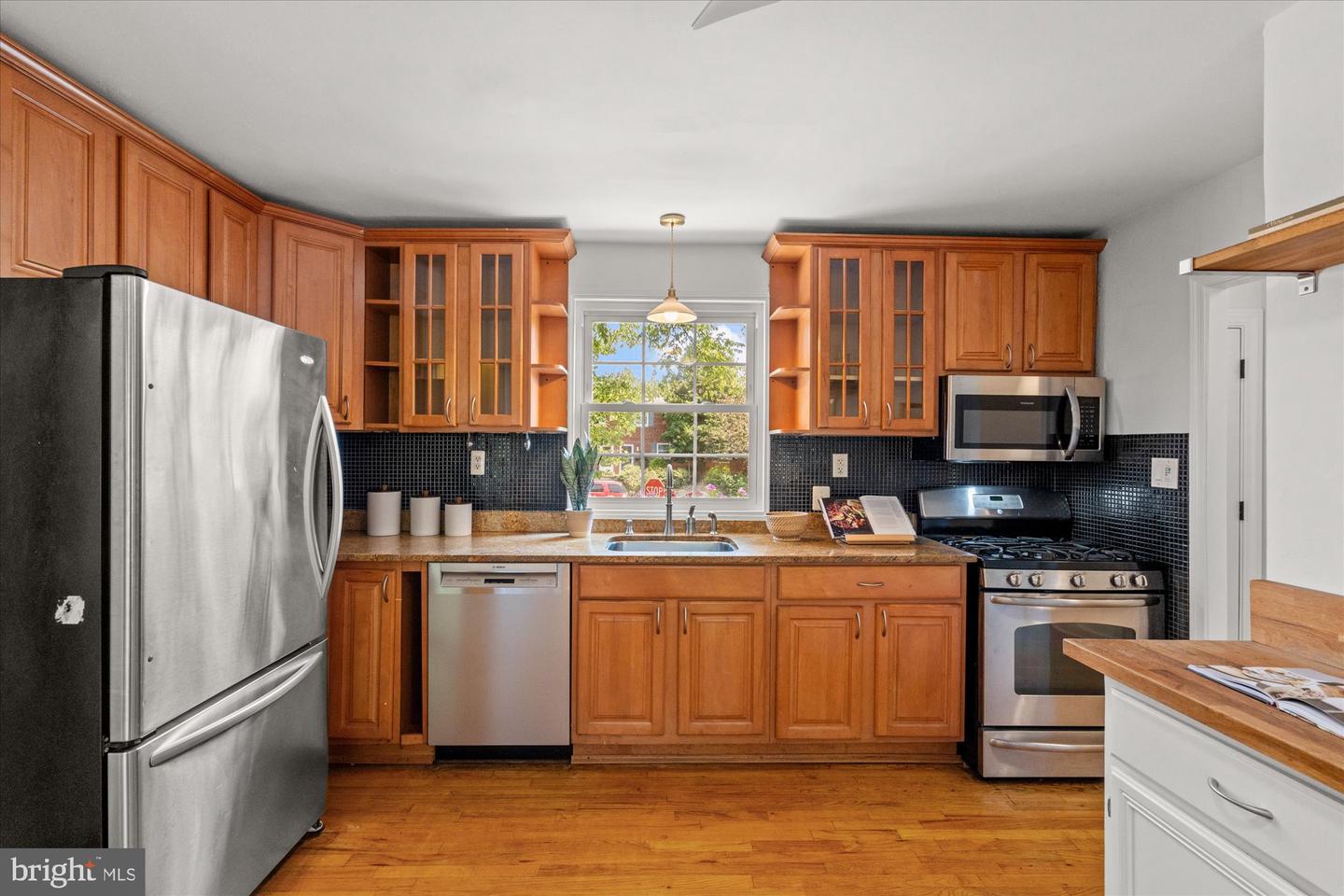 4 ANCELL ST, ALEXANDRIA, Virginia 22305, 3 Bedrooms Bedrooms, ,2 BathroomsBathrooms,Residential,For sale,4 ANCELL ST,VAAX2047396 MLS # VAAX2047396
