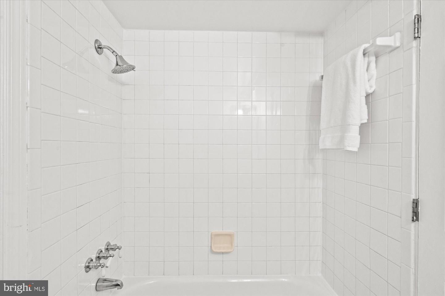 4 ANCELL ST, ALEXANDRIA, Virginia 22305, 3 Bedrooms Bedrooms, ,2 BathroomsBathrooms,Residential,For sale,4 ANCELL ST,VAAX2047396 MLS # VAAX2047396