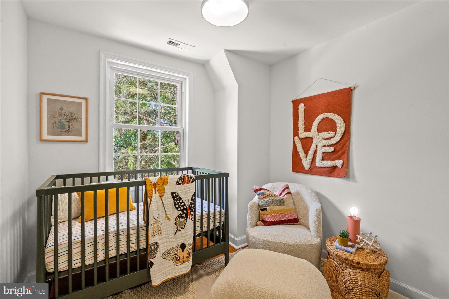 4 ANCELL ST, ALEXANDRIA, Virginia 22305, 3 Bedrooms Bedrooms, ,2 BathroomsBathrooms,Residential,For sale,4 ANCELL ST,VAAX2047396 MLS # VAAX2047396