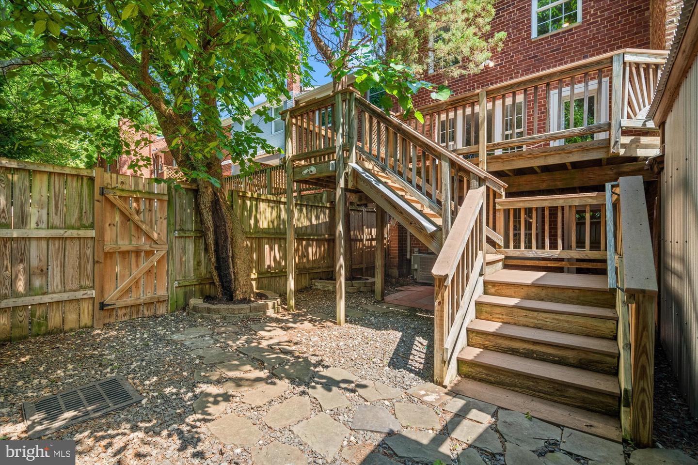 4 ANCELL ST, ALEXANDRIA, Virginia 22305, 3 Bedrooms Bedrooms, ,2 BathroomsBathrooms,Residential,For sale,4 ANCELL ST,VAAX2047396 MLS # VAAX2047396