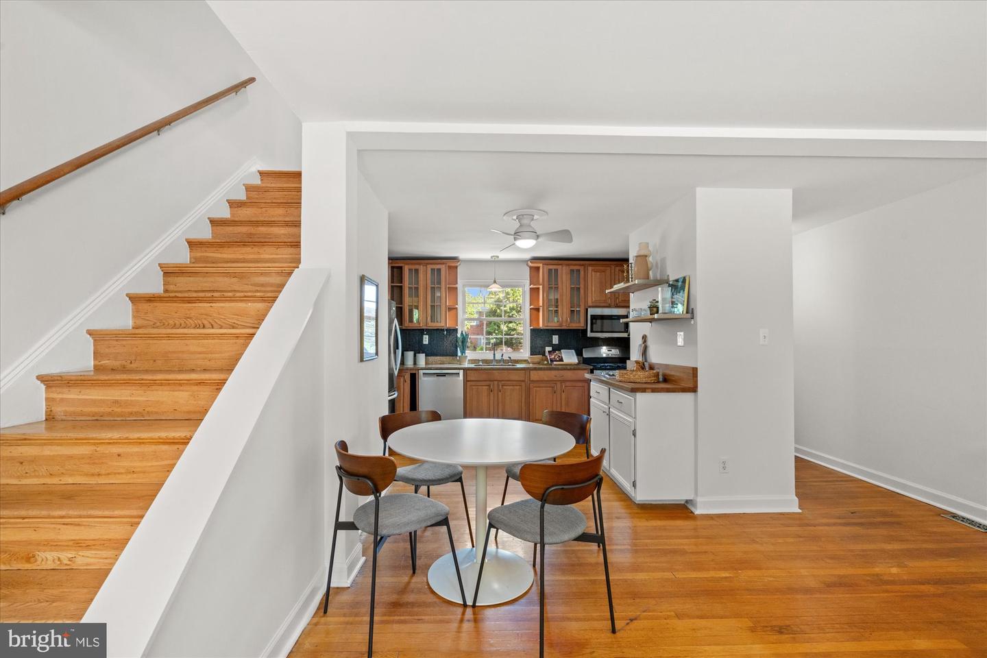 4 ANCELL ST, ALEXANDRIA, Virginia 22305, 3 Bedrooms Bedrooms, ,2 BathroomsBathrooms,Residential,For sale,4 ANCELL ST,VAAX2047396 MLS # VAAX2047396