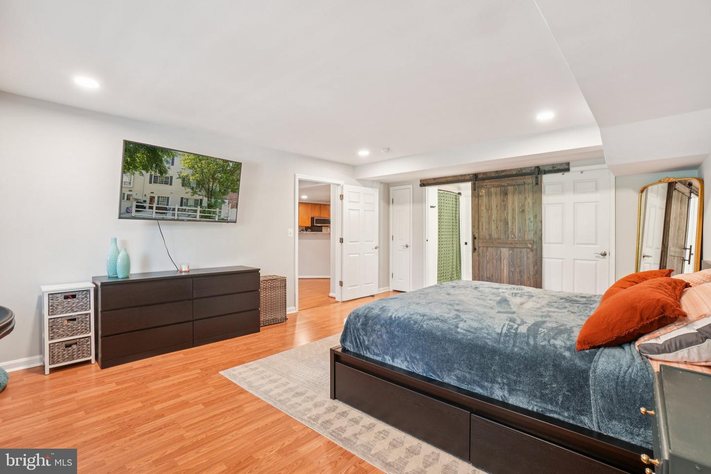 1501-B N VAN DORN ST, ALEXANDRIA, Virginia 22304, 1 Bedroom Bedrooms, ,1 BathroomBathrooms,Residential,For sale,1501-B N VAN DORN ST,VAAX2047426 MLS # VAAX2047426