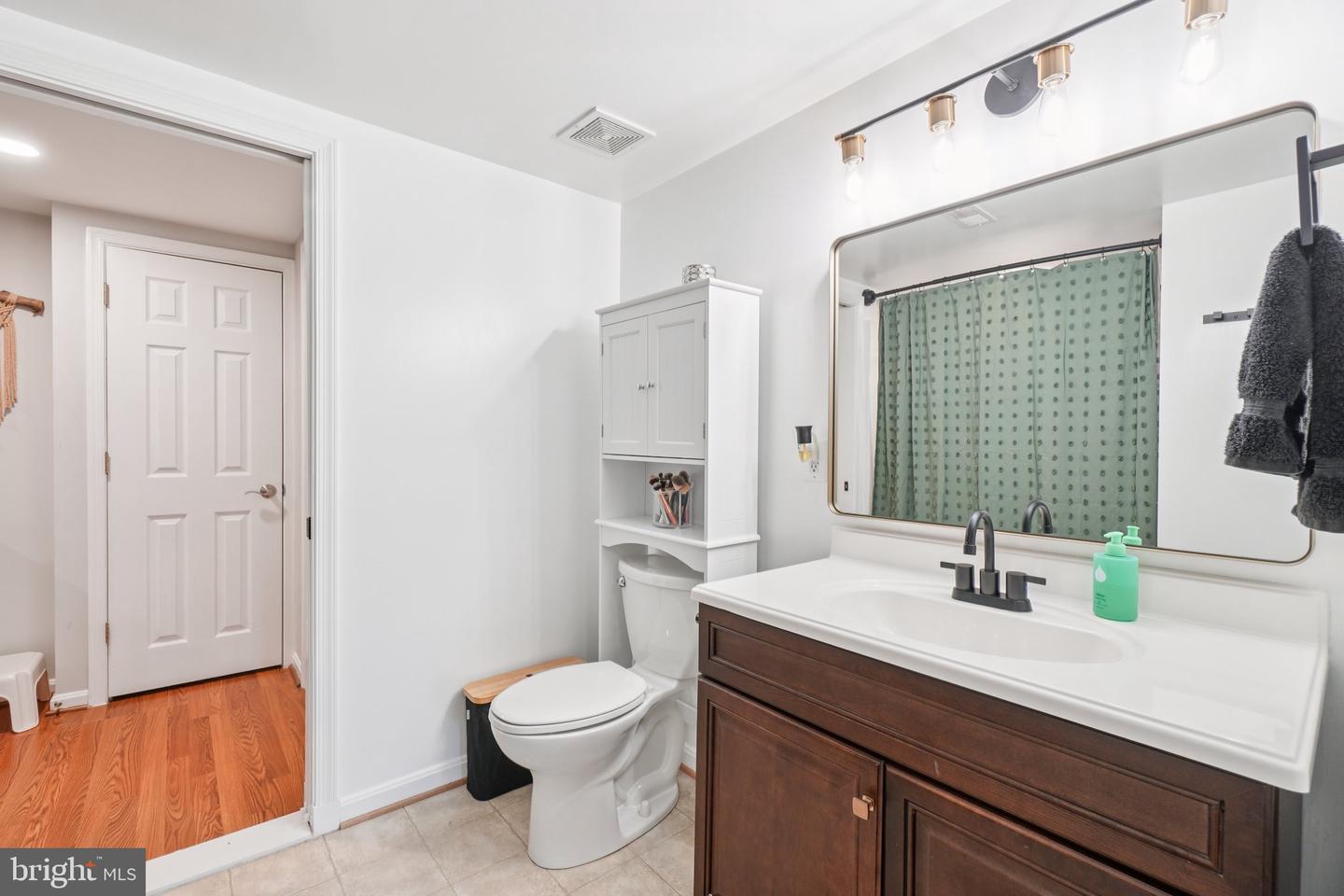 1501-B N VAN DORN ST, ALEXANDRIA, Virginia 22304, 1 Bedroom Bedrooms, ,1 BathroomBathrooms,Residential,For sale,1501-B N VAN DORN ST,VAAX2047426 MLS # VAAX2047426