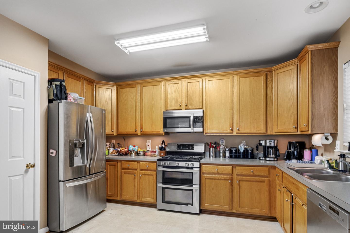 9725 CHESHIRE RIDGE CIR, MANASSAS, Virginia 20110, 3 Bedrooms Bedrooms, ,2 BathroomsBathrooms,Residential,For sale,9725 CHESHIRE RIDGE CIR,VAPW2099166 MLS # VAPW2099166