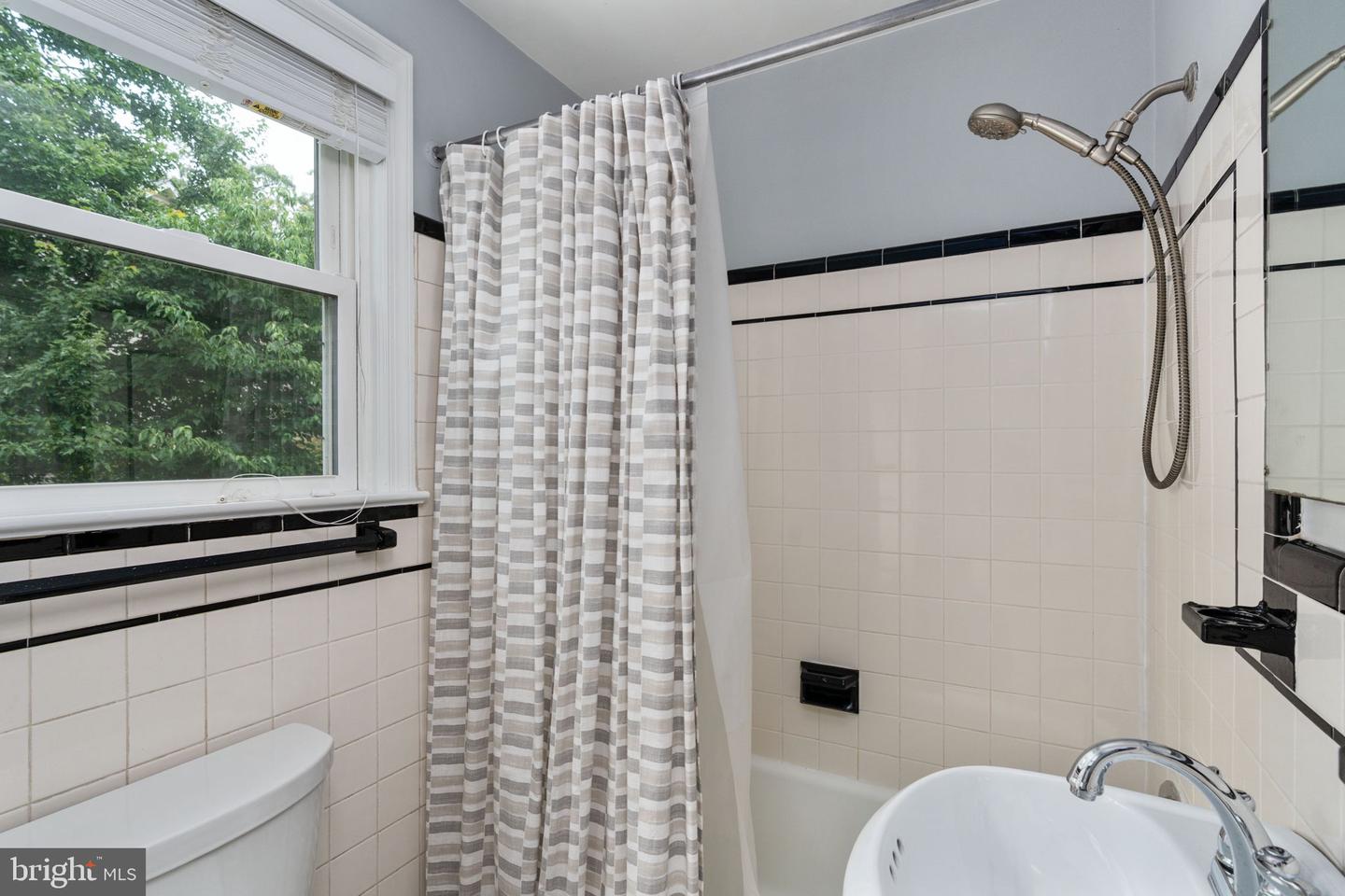 3801 WOODLEY DR, ALEXANDRIA, Virginia 22309, 3 Bedrooms Bedrooms, ,2 BathroomsBathrooms,Residential,For sale,3801 WOODLEY DR,VAFX2255360 MLS # VAFX2255360