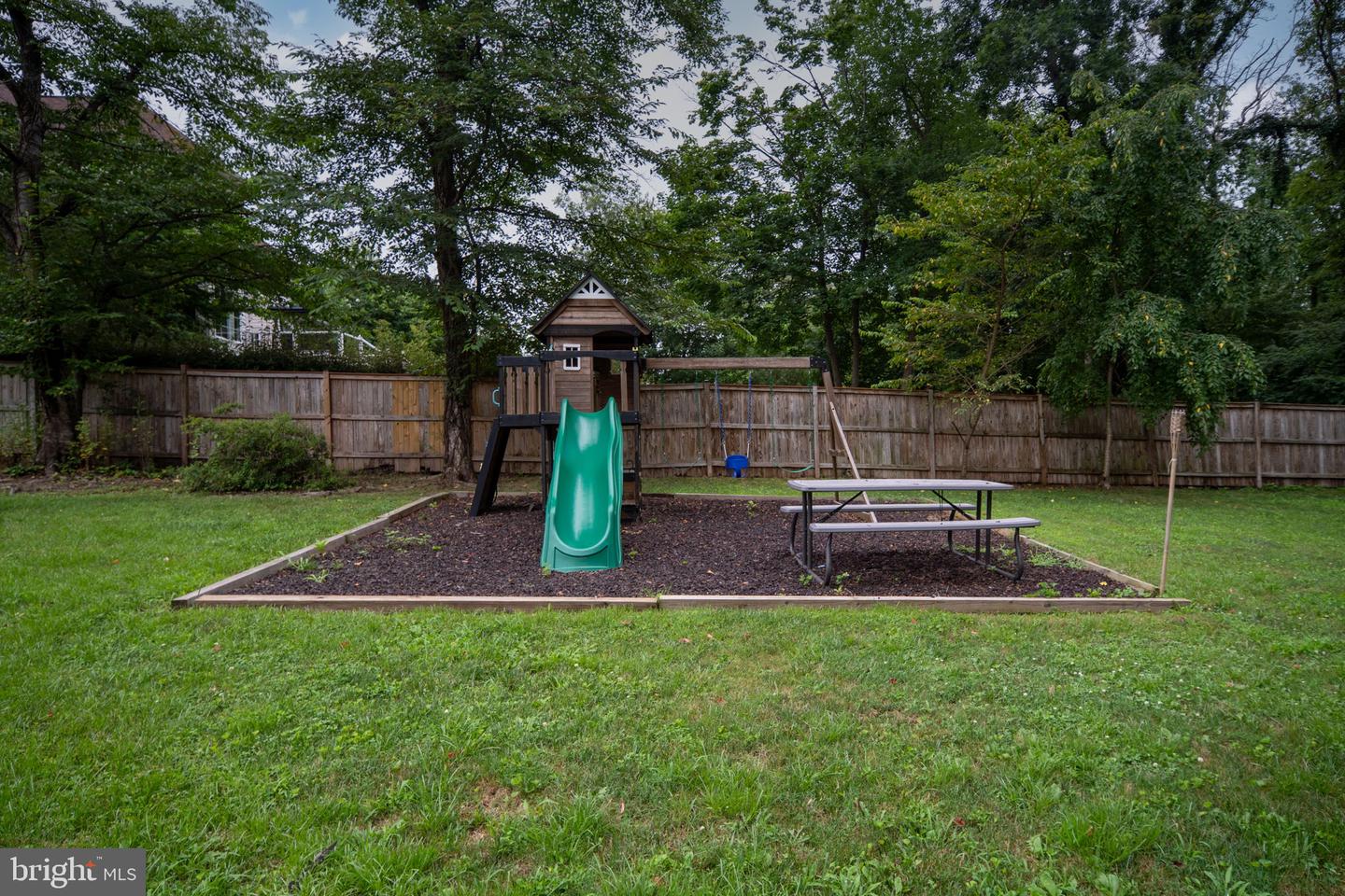 3801 WOODLEY DR, ALEXANDRIA, Virginia 22309, 3 Bedrooms Bedrooms, ,2 BathroomsBathrooms,Residential,For sale,3801 WOODLEY DR,VAFX2255360 MLS # VAFX2255360