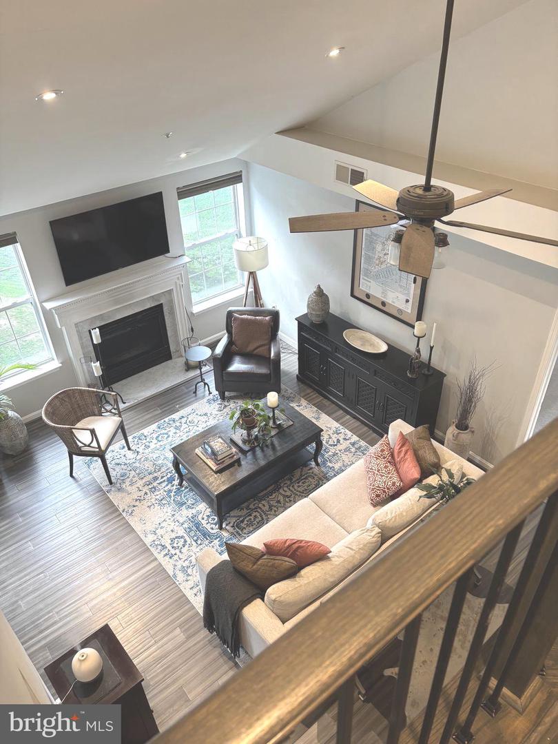 5924 FOUNDERS HILL DR #302, ALEXANDRIA, Virginia 22310, 3 Bedrooms Bedrooms, ,3 BathroomsBathrooms,Residential,For sale,5924 FOUNDERS HILL DR #302,VAFX2255558 MLS # VAFX2255558
