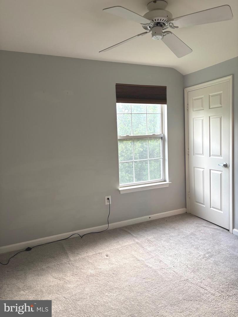 5924 FOUNDERS HILL DR #302, ALEXANDRIA, Virginia 22310, 3 Bedrooms Bedrooms, ,3 BathroomsBathrooms,Residential,For sale,5924 FOUNDERS HILL DR #302,VAFX2255558 MLS # VAFX2255558