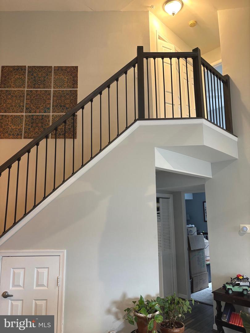 5924 FOUNDERS HILL DR #302, ALEXANDRIA, Virginia 22310, 3 Bedrooms Bedrooms, ,3 BathroomsBathrooms,Residential,For sale,5924 FOUNDERS HILL DR #302,VAFX2255558 MLS # VAFX2255558