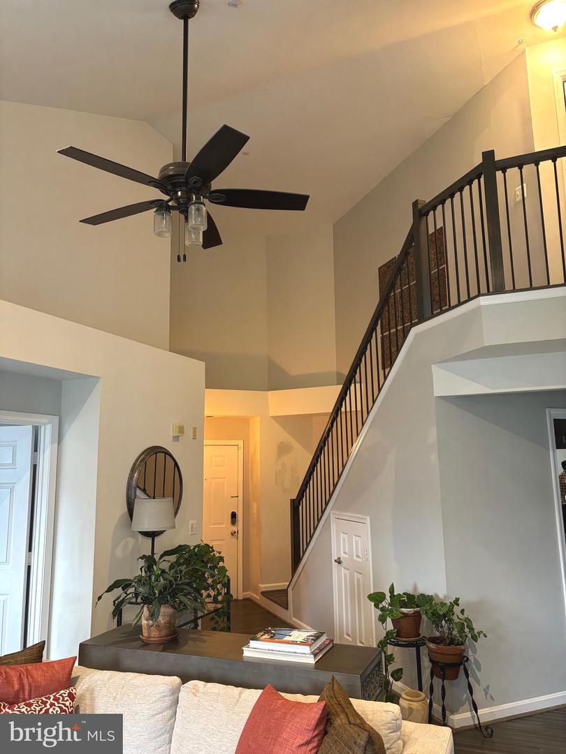 5924 FOUNDERS HILL DR #302, ALEXANDRIA, Virginia 22310, 3 Bedrooms Bedrooms, ,3 BathroomsBathrooms,Residential,For sale,5924 FOUNDERS HILL DR #302,VAFX2255558 MLS # VAFX2255558