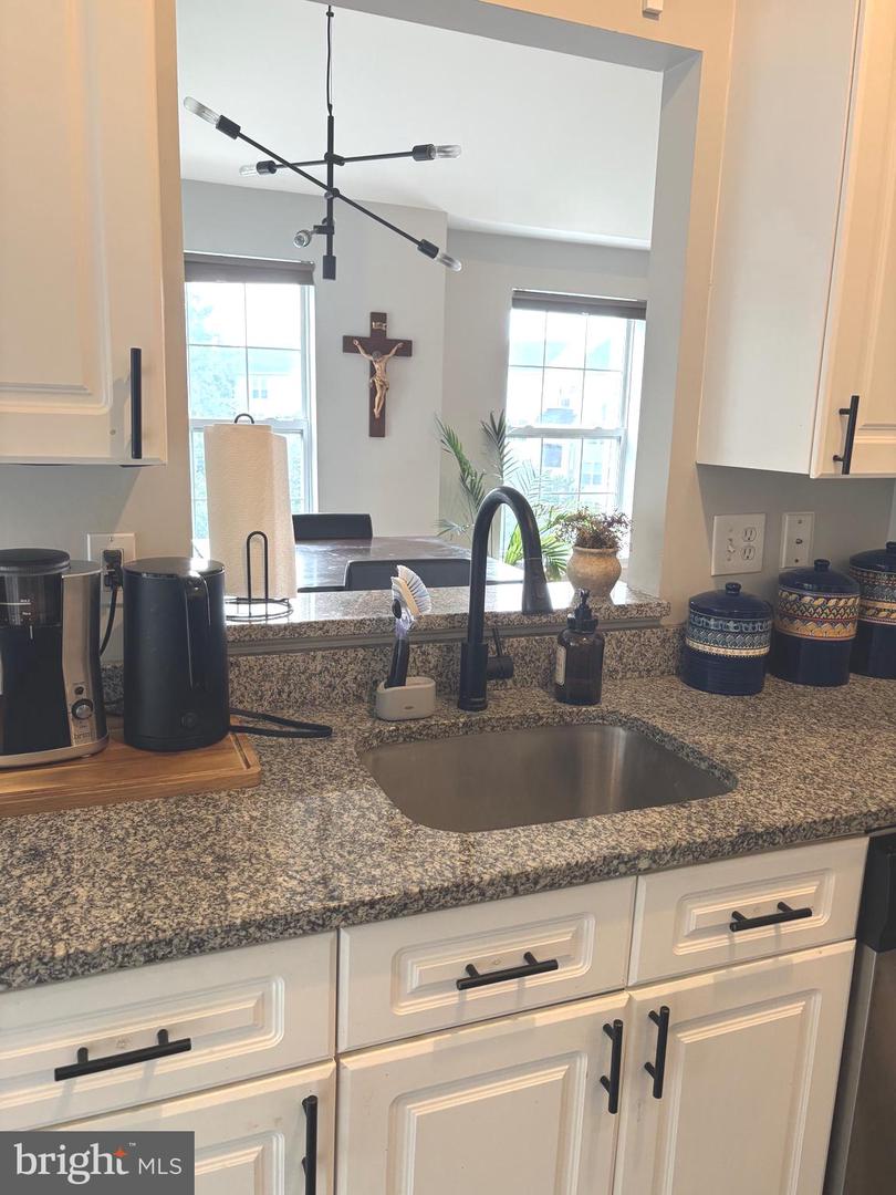 5924 FOUNDERS HILL DR #302, ALEXANDRIA, Virginia 22310, 3 Bedrooms Bedrooms, ,3 BathroomsBathrooms,Residential,For sale,5924 FOUNDERS HILL DR #302,VAFX2255558 MLS # VAFX2255558