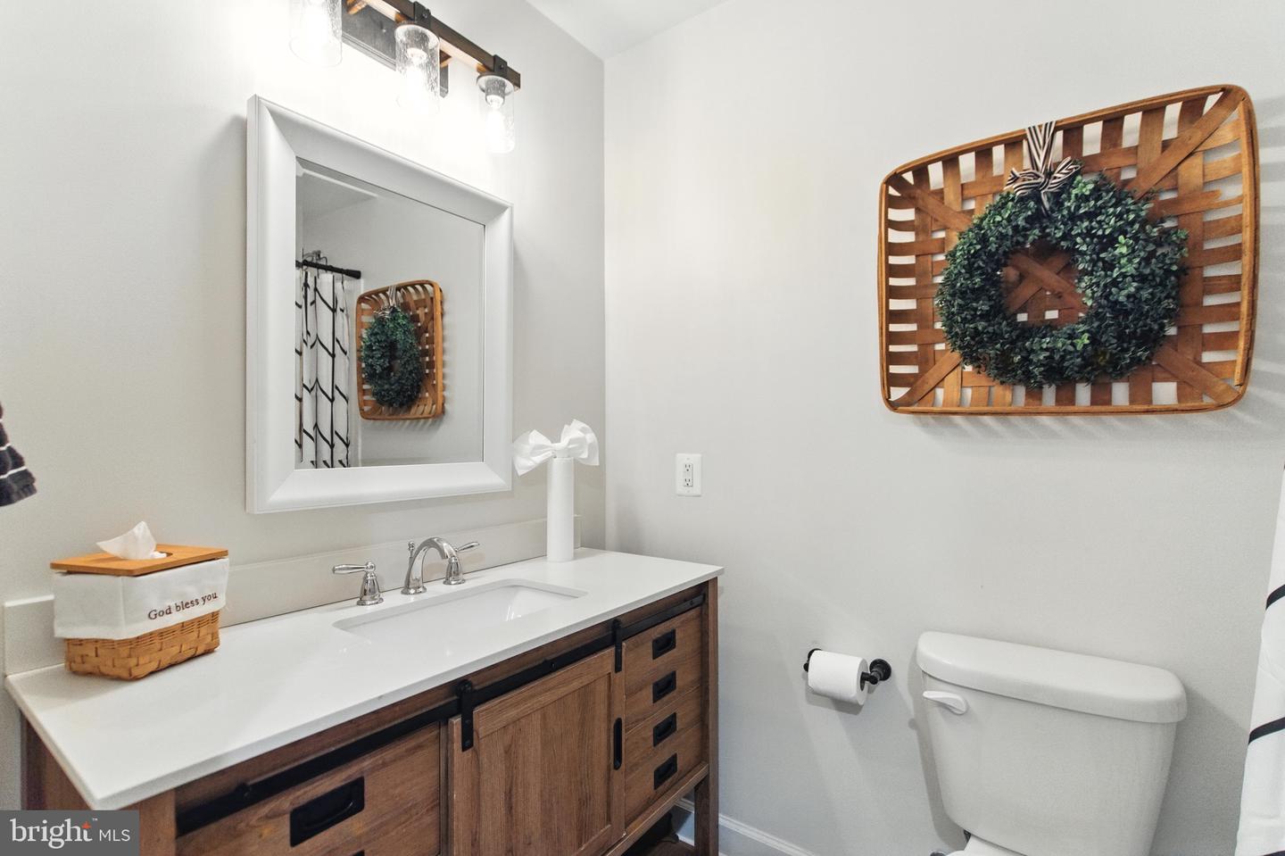 330 S 15TH ST, PURCELLVILLE, Virginia 20132, 4 Bedrooms Bedrooms, ,3 BathroomsBathrooms,Residential,For sale,330 S 15TH ST,VALO2102264 MLS # VALO2102264