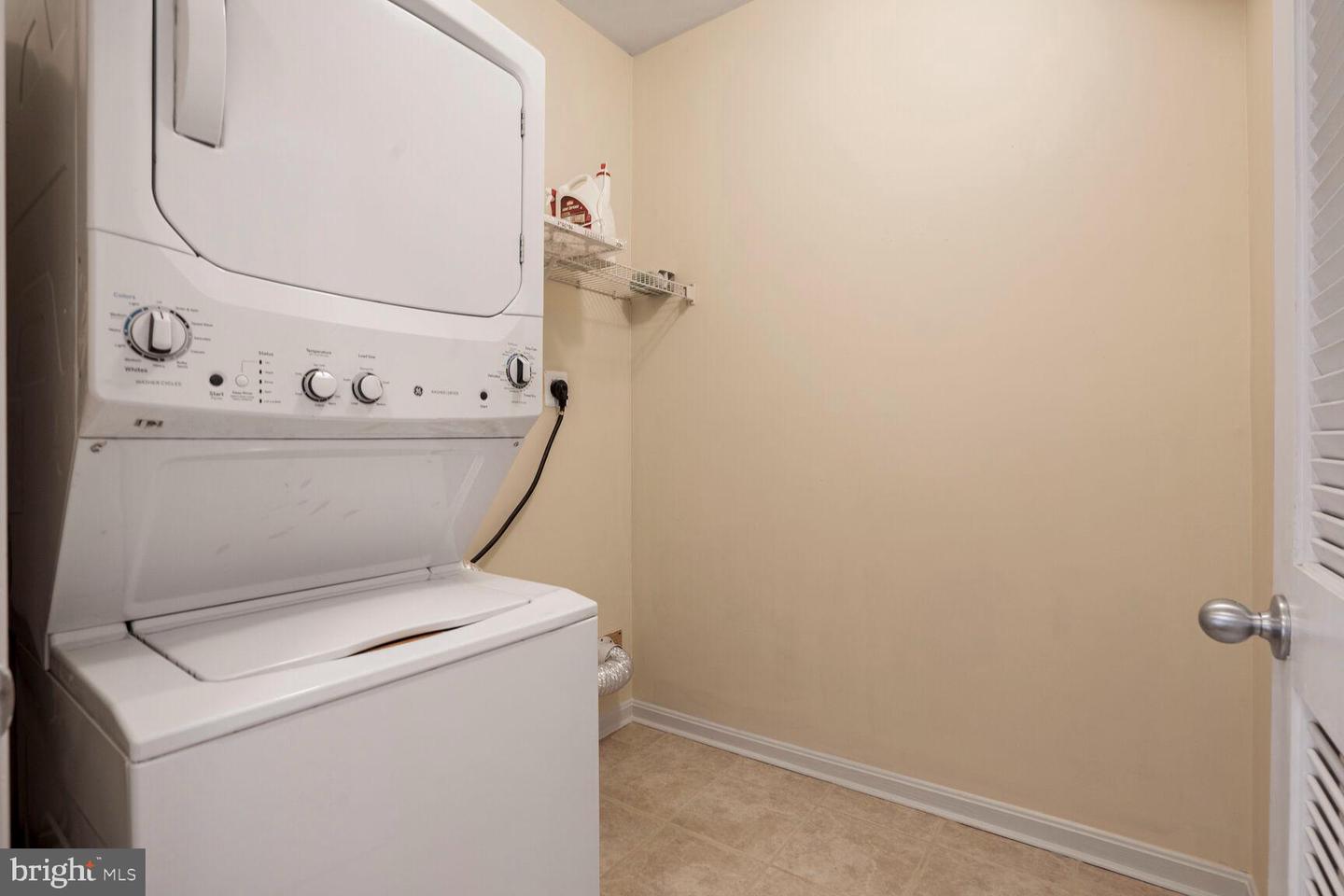 4862 EISENHOWER AVE #373, ALEXANDRIA, Virginia 22304, 1 Bedroom Bedrooms, ,1 BathroomBathrooms,Residential,For sale,4862 EISENHOWER AVE #373,VAAX2047516 MLS # VAAX2047516