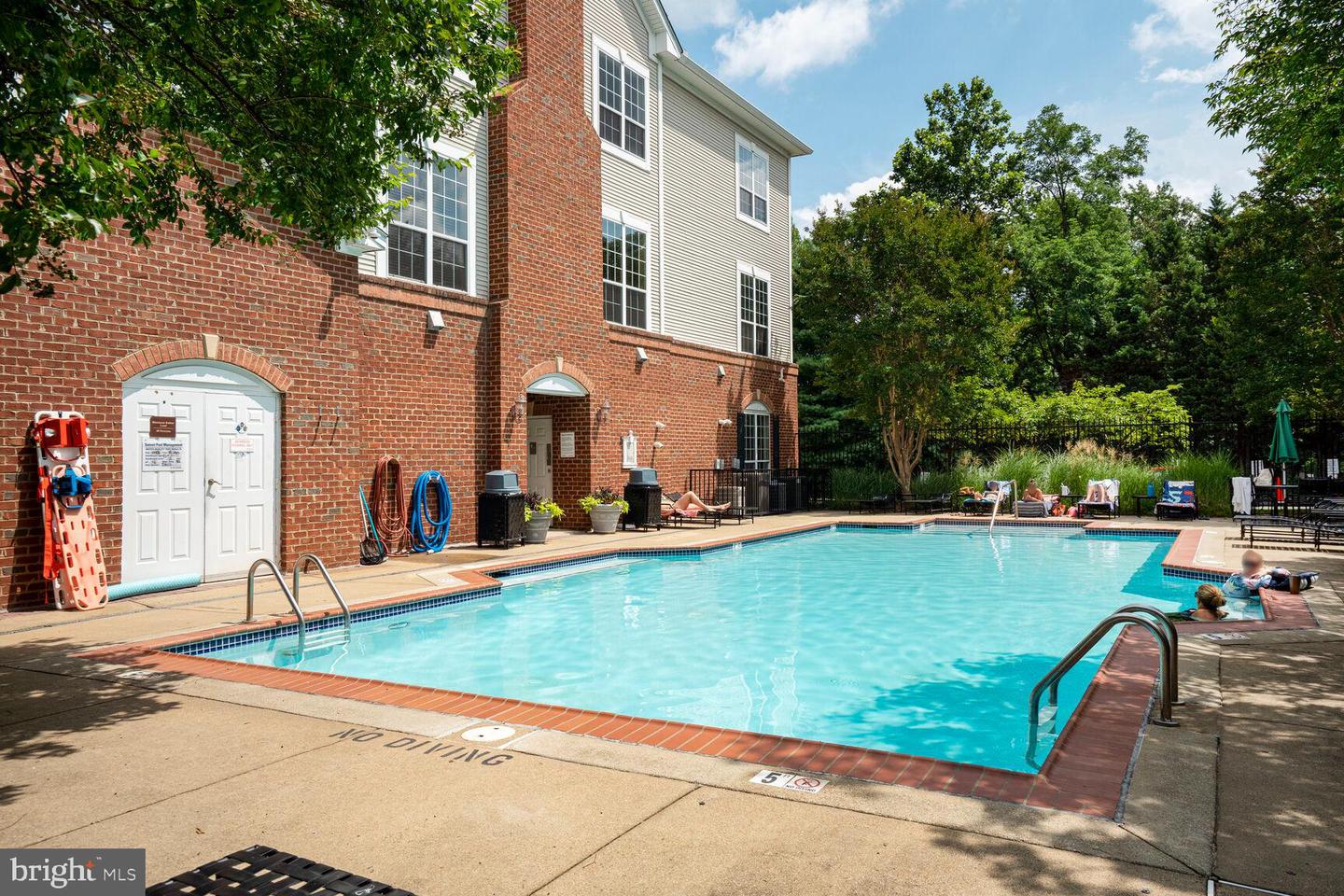 4862 EISENHOWER AVE #373, ALEXANDRIA, Virginia 22304, 1 Bedroom Bedrooms, ,1 BathroomBathrooms,Residential,For sale,4862 EISENHOWER AVE #373,VAAX2047516 MLS # VAAX2047516