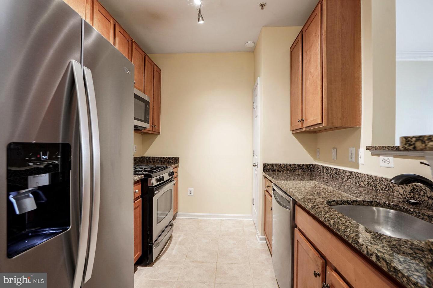 4862 EISENHOWER AVE #373, ALEXANDRIA, Virginia 22304, 1 Bedroom Bedrooms, ,1 BathroomBathrooms,Residential,For sale,4862 EISENHOWER AVE #373,VAAX2047516 MLS # VAAX2047516