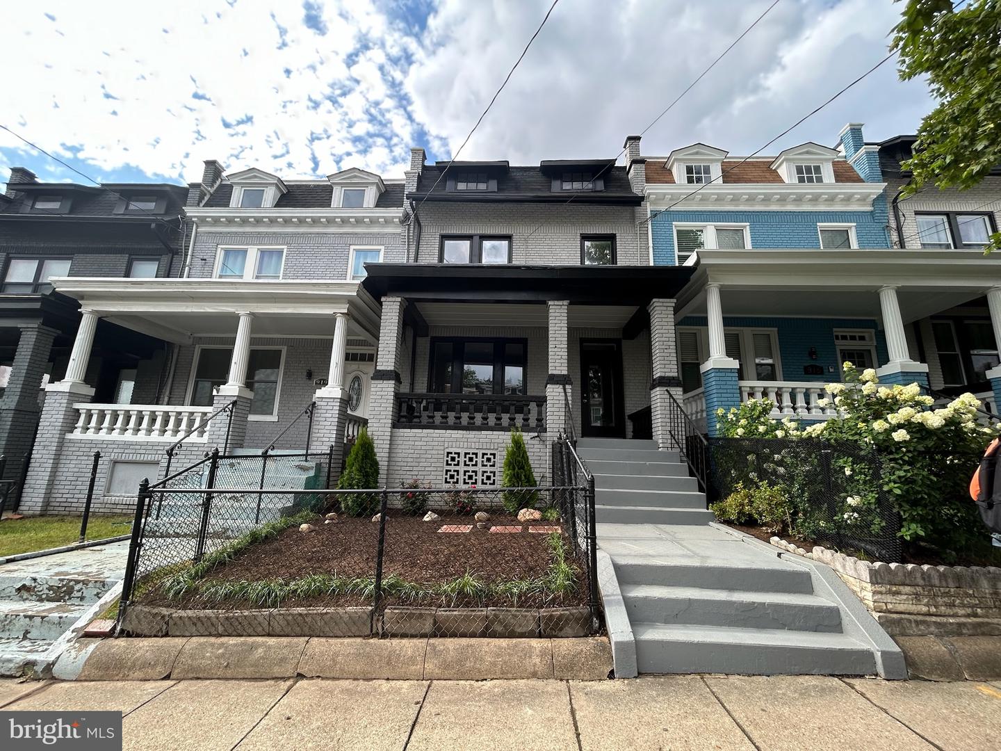 917 EMERSON ST NW, WASHINGTON, District Of Columbia 20011, 4 Bedrooms Bedrooms, ,3 BathroomsBathrooms,Residential,For sale,917 EMERSON ST NW,DCDC2210638 MLS # DCDC2210638