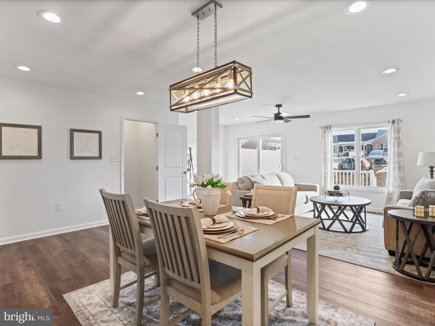 332 W 11TH, FRONT ROYAL, Virginia 22630, 3 Bedrooms Bedrooms, ,3 BathroomsBathrooms,Residential,For sale,332 W 11TH,VAWR2011720 MLS # VAWR2011720