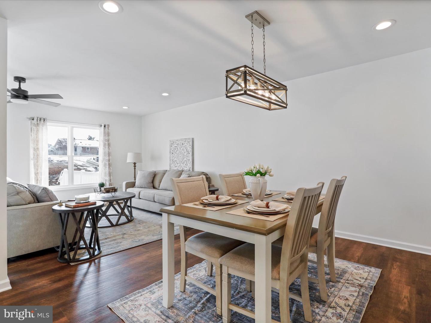 332 W 11TH, FRONT ROYAL, Virginia 22630, 3 Bedrooms Bedrooms, ,3 BathroomsBathrooms,Residential,For sale,332 W 11TH,VAWR2011720 MLS # VAWR2011720