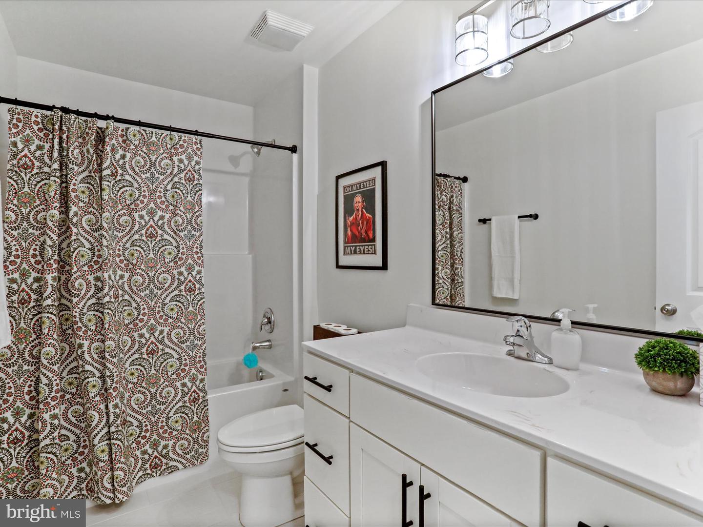 332 W 11TH, FRONT ROYAL, Virginia 22630, 3 Bedrooms Bedrooms, ,3 BathroomsBathrooms,Residential,For sale,332 W 11TH,VAWR2011720 MLS # VAWR2011720