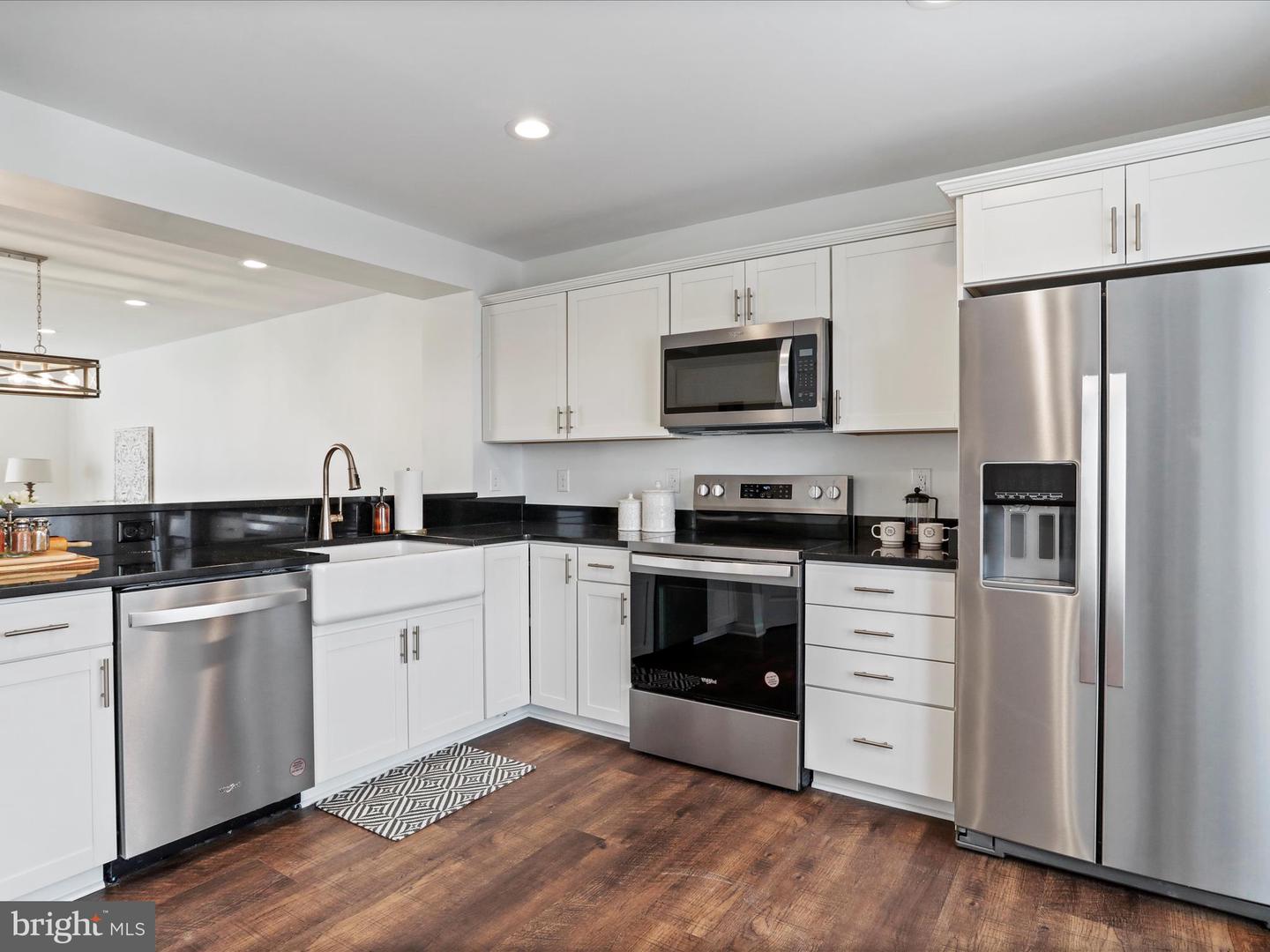 332 W 11TH, FRONT ROYAL, Virginia 22630, 3 Bedrooms Bedrooms, ,3 BathroomsBathrooms,Residential,For sale,332 W 11TH,VAWR2011720 MLS # VAWR2011720