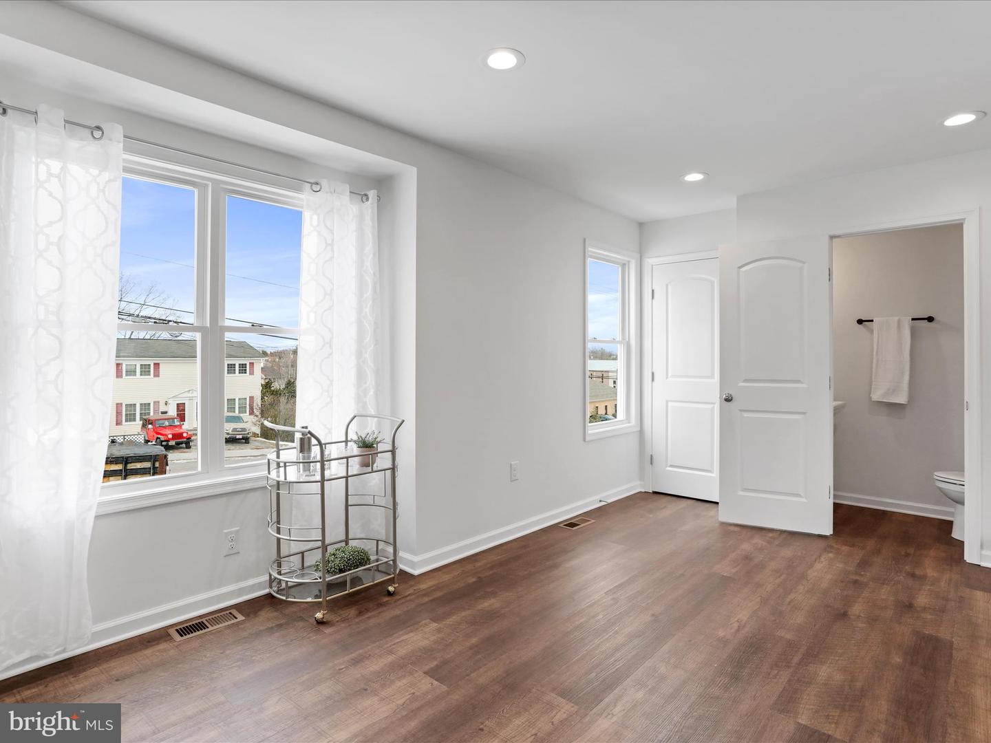 332 W 11TH, FRONT ROYAL, Virginia 22630, 3 Bedrooms Bedrooms, ,3 BathroomsBathrooms,Residential,For sale,332 W 11TH,VAWR2011720 MLS # VAWR2011720