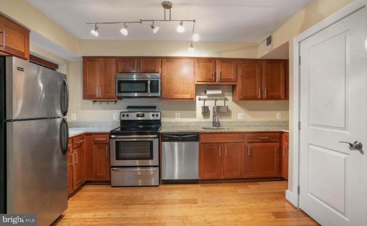 1225 FAIRMONT ST NW #105, WASHINGTON, District Of Columbia 20009, 2 Bedrooms Bedrooms, ,1 BathroomBathrooms,Residential,For sale,1225 FAIRMONT ST NW #105,DCDC2190600 MLS # DCDC2190600