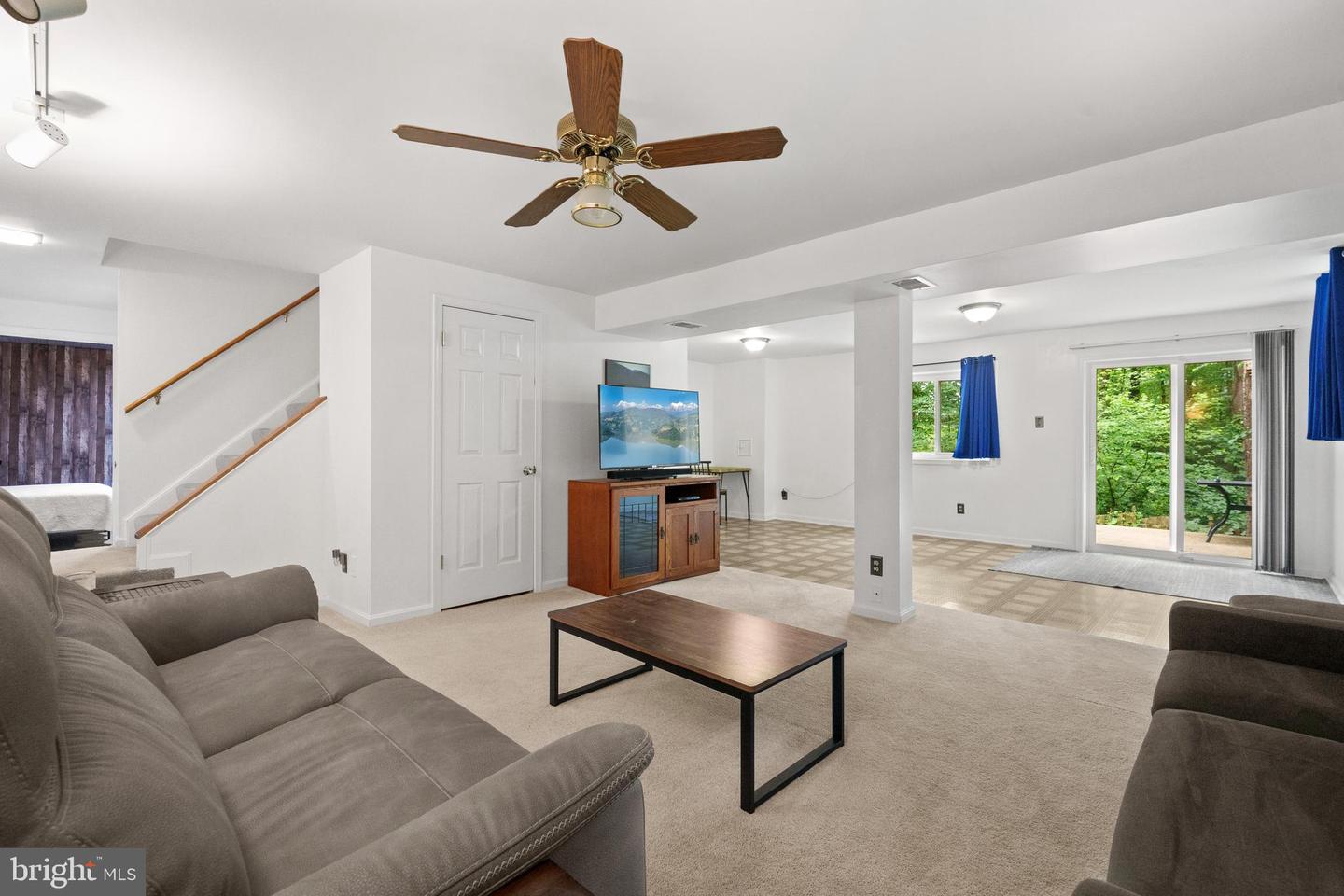 15251 CEDAR KNOLL CT, DUMFRIES, Virginia 22025, 3 Bedrooms Bedrooms, 7 Rooms Rooms,3 BathroomsBathrooms,Residential,For sale,15251 CEDAR KNOLL CT,VAPW2091484 MLS # VAPW2091484