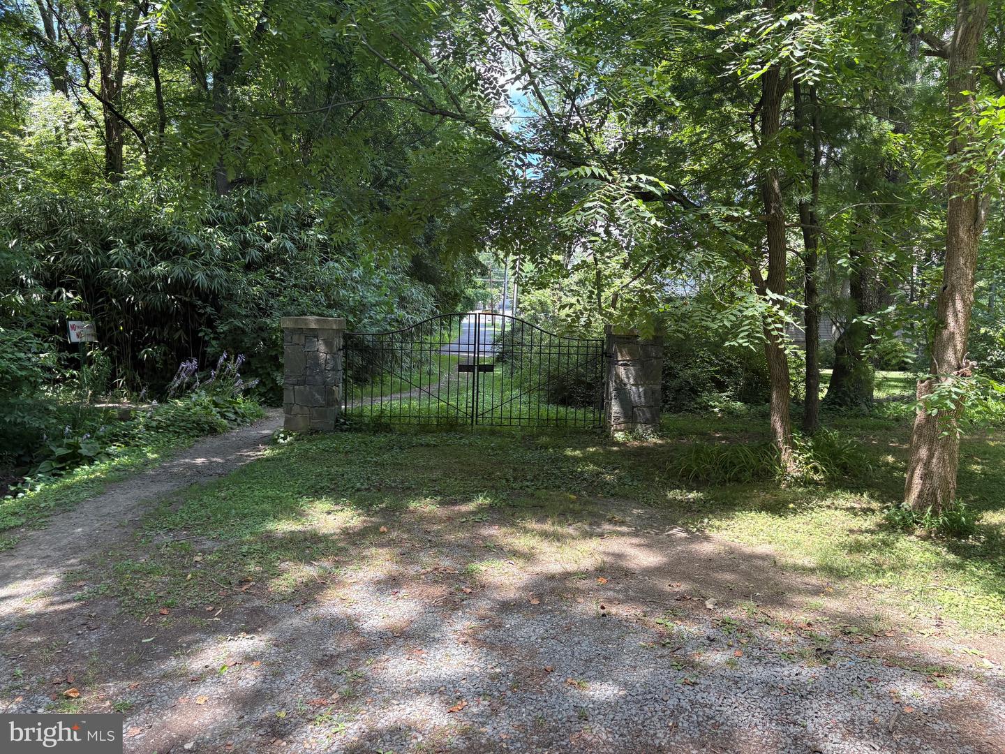 1551 EVERS DR, MCLEAN, Virginia 22101, ,Land,For sale,1551 EVERS DR,VAFX2256004 MLS # VAFX2256004
