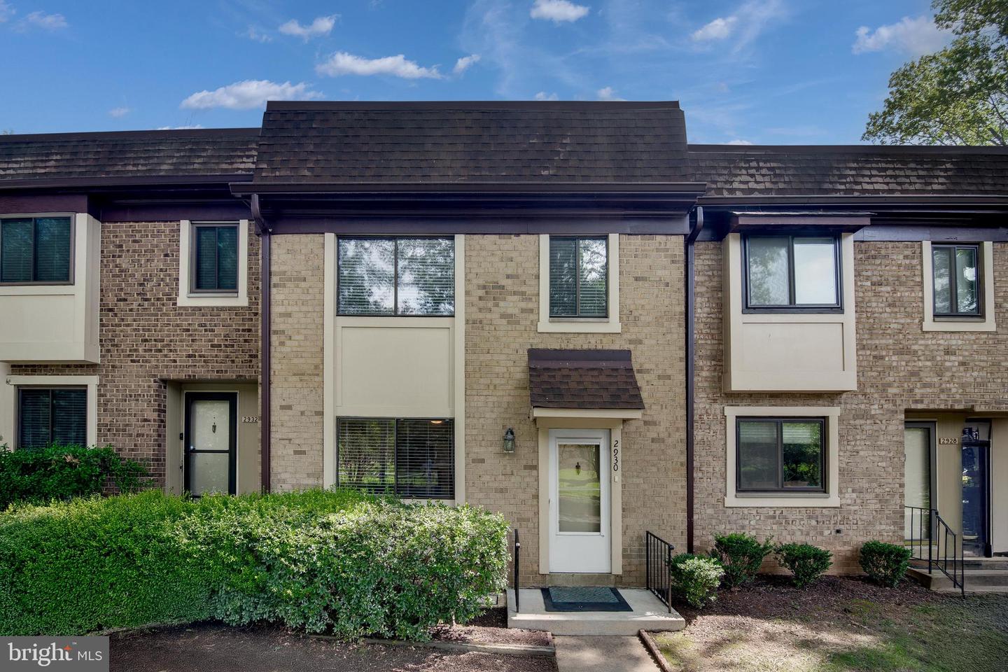 2930 JERMANTOWN RD #13, OAKTON, Virginia 22124, 3 Bedrooms Bedrooms, ,2 BathroomsBathrooms,Residential,For sale,2930 JERMANTOWN RD #13,VAFX2237794 MLS # VAFX2237794