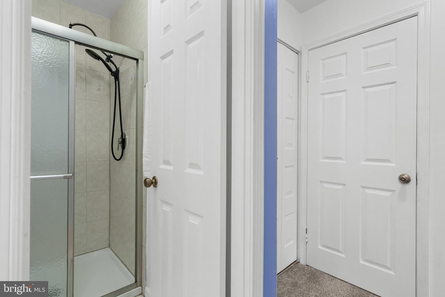 2930 JERMANTOWN RD #13, OAKTON, Virginia 22124, 3 Bedrooms Bedrooms, ,2 BathroomsBathrooms,Residential,For sale,2930 JERMANTOWN RD #13,VAFX2237794 MLS # VAFX2237794