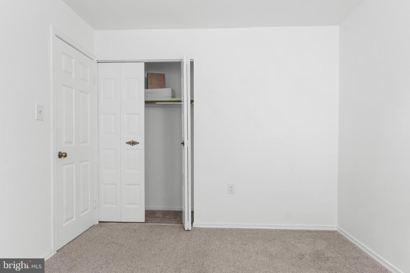 2930 JERMANTOWN RD #13, OAKTON, Virginia 22124, 3 Bedrooms Bedrooms, ,2 BathroomsBathrooms,Residential,For sale,2930 JERMANTOWN RD #13,VAFX2237794 MLS # VAFX2237794