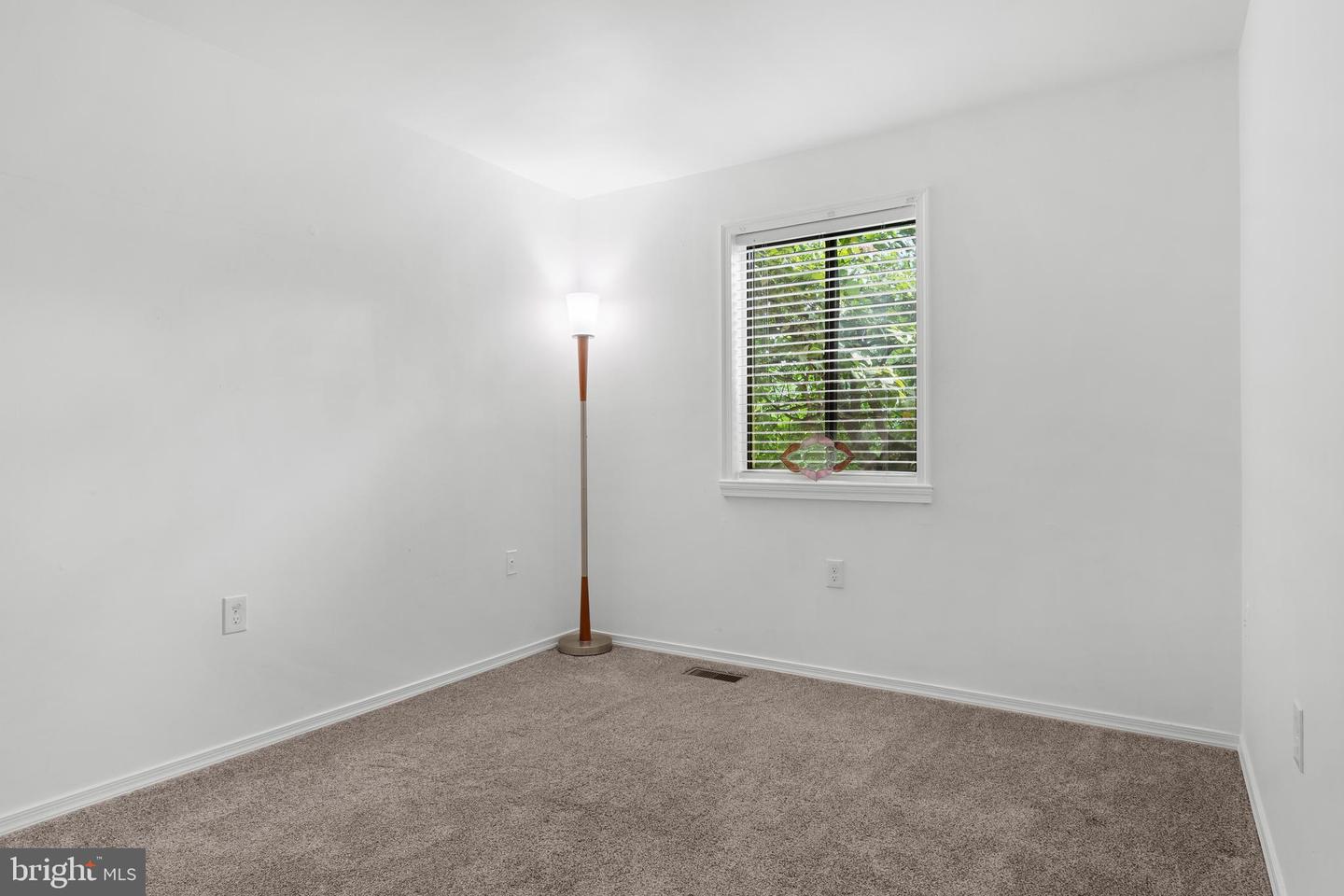 2930 JERMANTOWN RD #13, OAKTON, Virginia 22124, 3 Bedrooms Bedrooms, ,2 BathroomsBathrooms,Residential,For sale,2930 JERMANTOWN RD #13,VAFX2237794 MLS # VAFX2237794