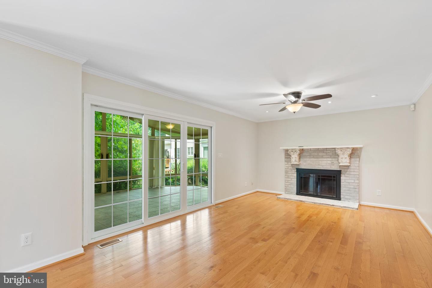 4970 MANOR HOUSE CT, WOODBRIDGE, Virginia 22193, 4 Bedrooms Bedrooms, ,3 BathroomsBathrooms,Residential,For sale,4970 MANOR HOUSE CT,VAPW2095752 MLS # VAPW2095752