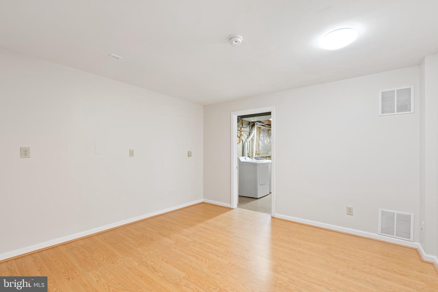 4970 MANOR HOUSE CT, WOODBRIDGE, Virginia 22193, 4 Bedrooms Bedrooms, ,3 BathroomsBathrooms,Residential,For sale,4970 MANOR HOUSE CT,VAPW2095752 MLS # VAPW2095752
