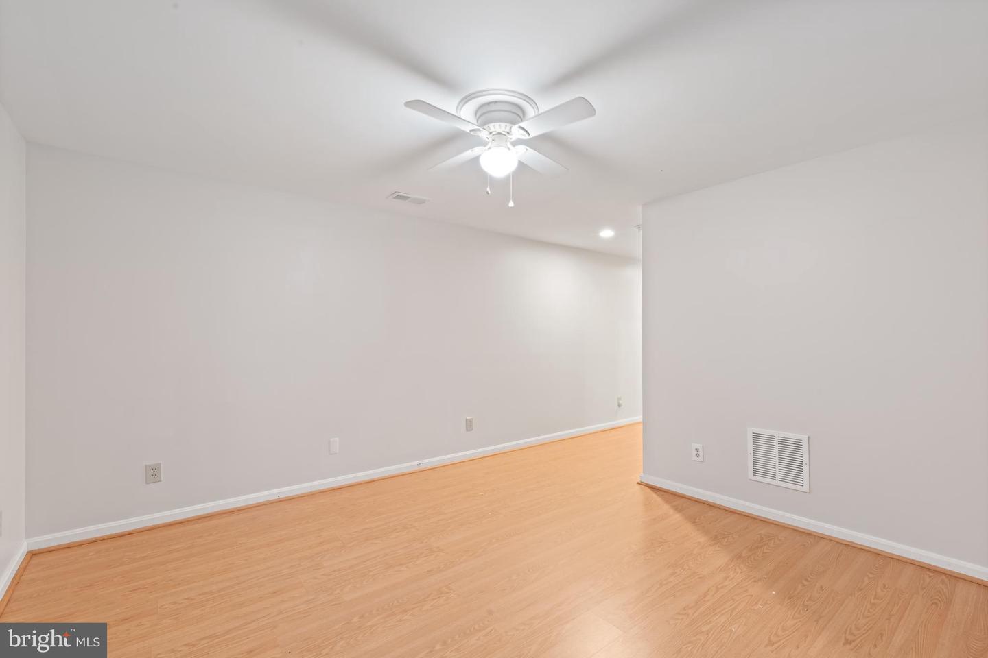 4970 MANOR HOUSE CT, WOODBRIDGE, Virginia 22193, 4 Bedrooms Bedrooms, ,3 BathroomsBathrooms,Residential,For sale,4970 MANOR HOUSE CT,VAPW2095752 MLS # VAPW2095752