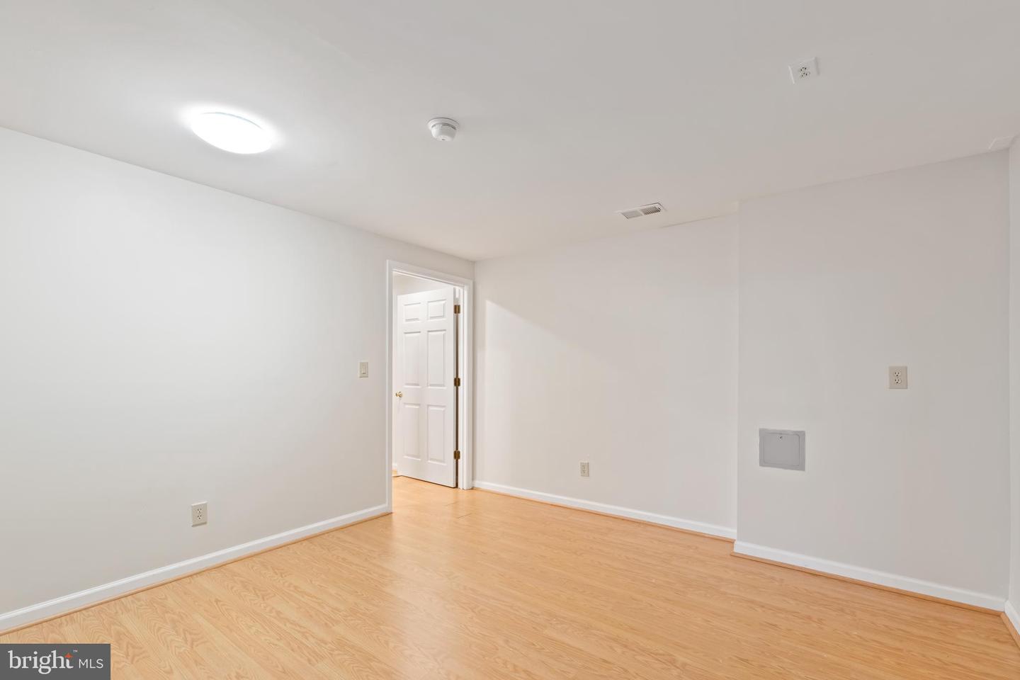 4970 MANOR HOUSE CT, WOODBRIDGE, Virginia 22193, 4 Bedrooms Bedrooms, ,3 BathroomsBathrooms,Residential,For sale,4970 MANOR HOUSE CT,VAPW2095752 MLS # VAPW2095752