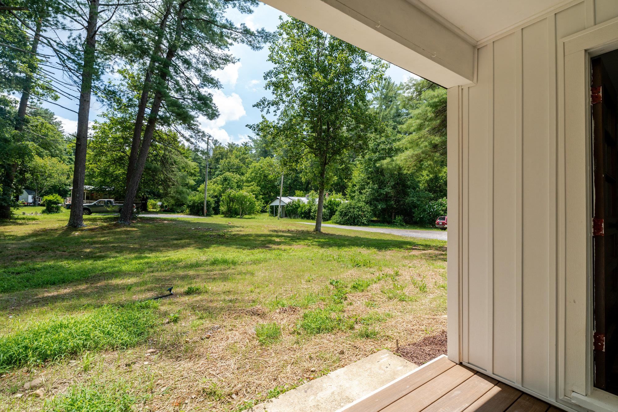 9048 CINDER RUN LN, ELKTON, Virginia 22827, 3 Bedrooms Bedrooms, ,1 BathroomBathrooms,Residential,9048 CINDER RUN LN,666832 MLS # 666832