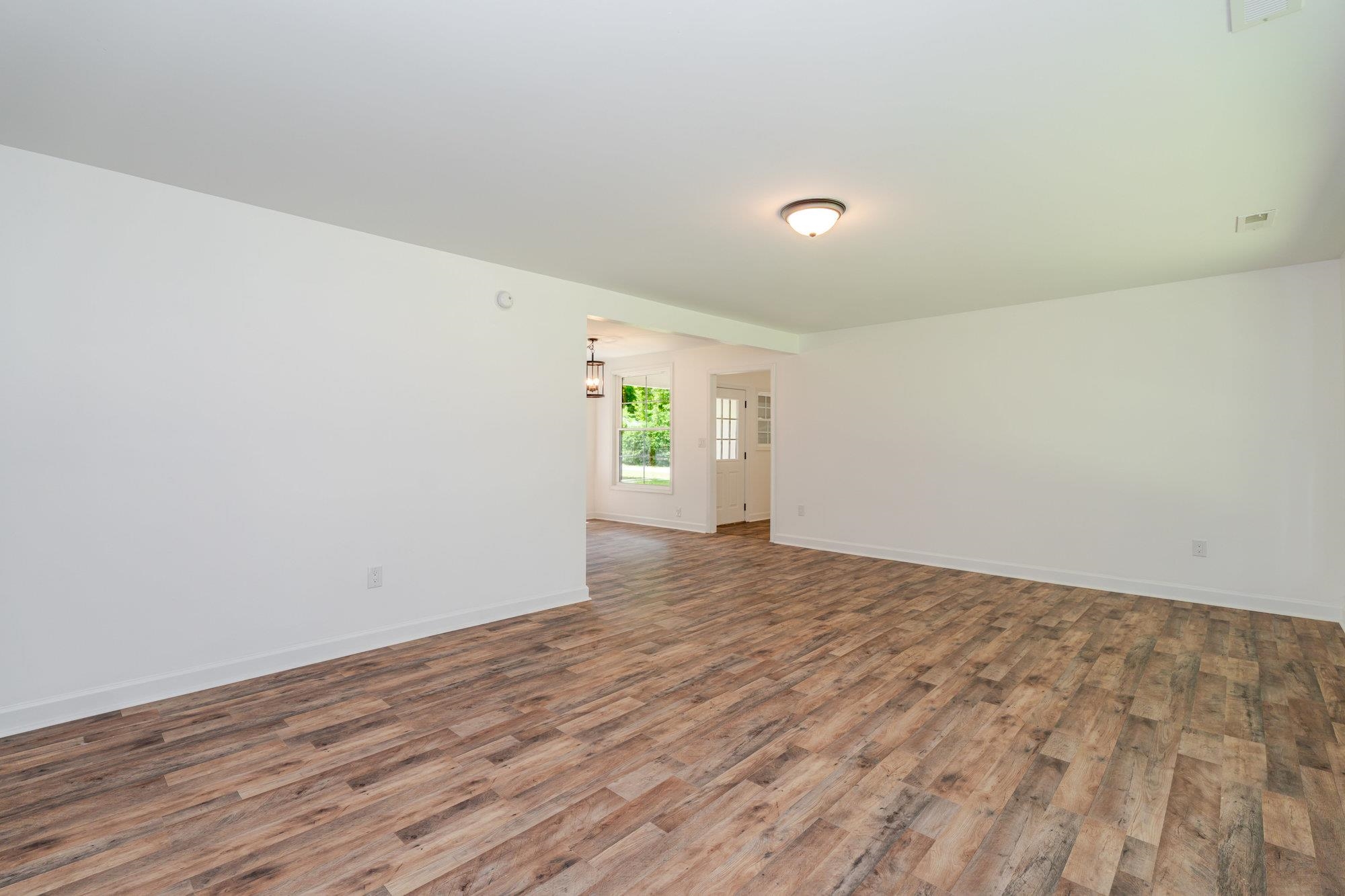 9048 CINDER RUN LN, ELKTON, Virginia 22827, 3 Bedrooms Bedrooms, ,1 BathroomBathrooms,Residential,9048 CINDER RUN LN,666832 MLS # 666832