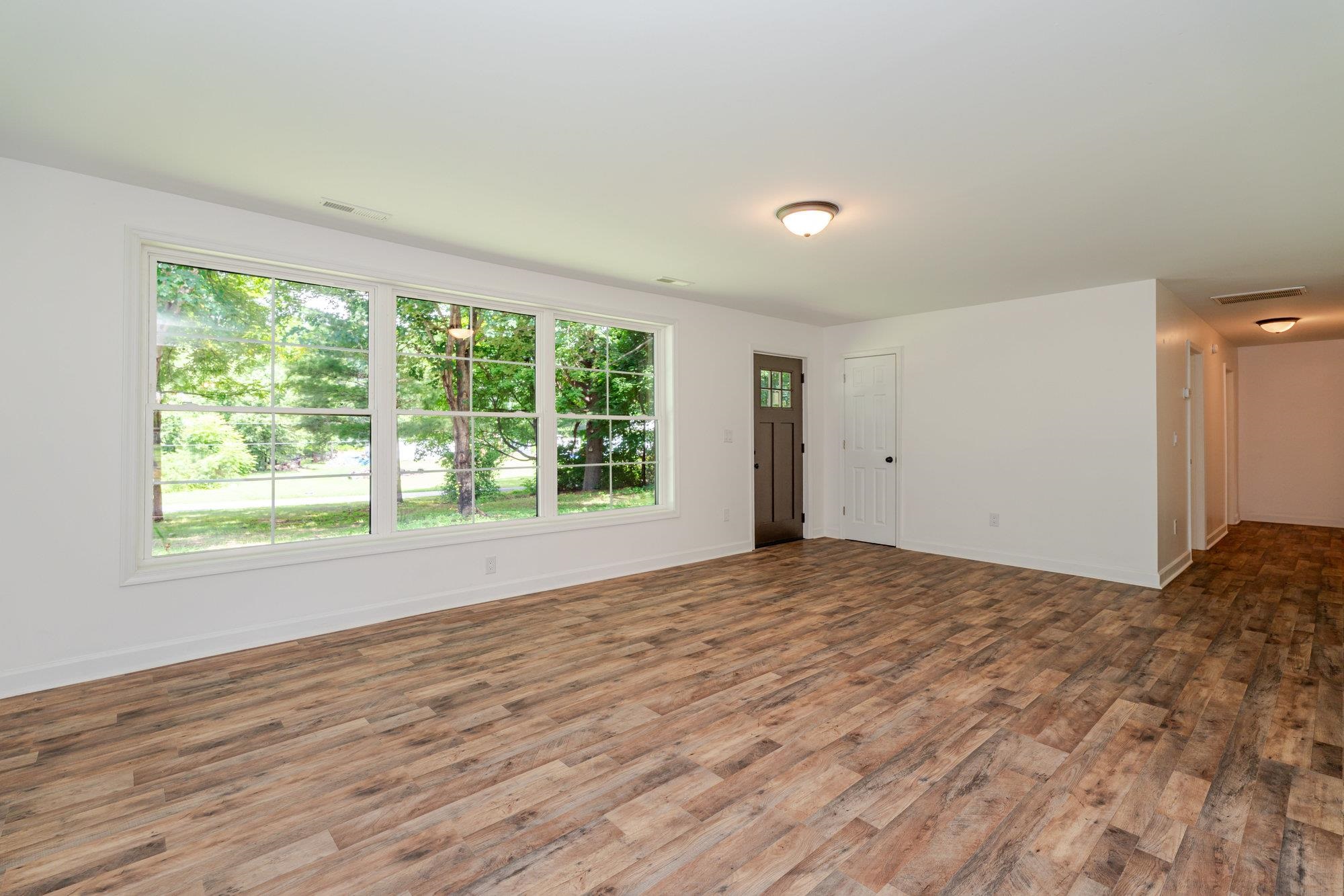 9048 CINDER RUN LN, ELKTON, Virginia 22827, 3 Bedrooms Bedrooms, ,1 BathroomBathrooms,Residential,9048 CINDER RUN LN,666832 MLS # 666832